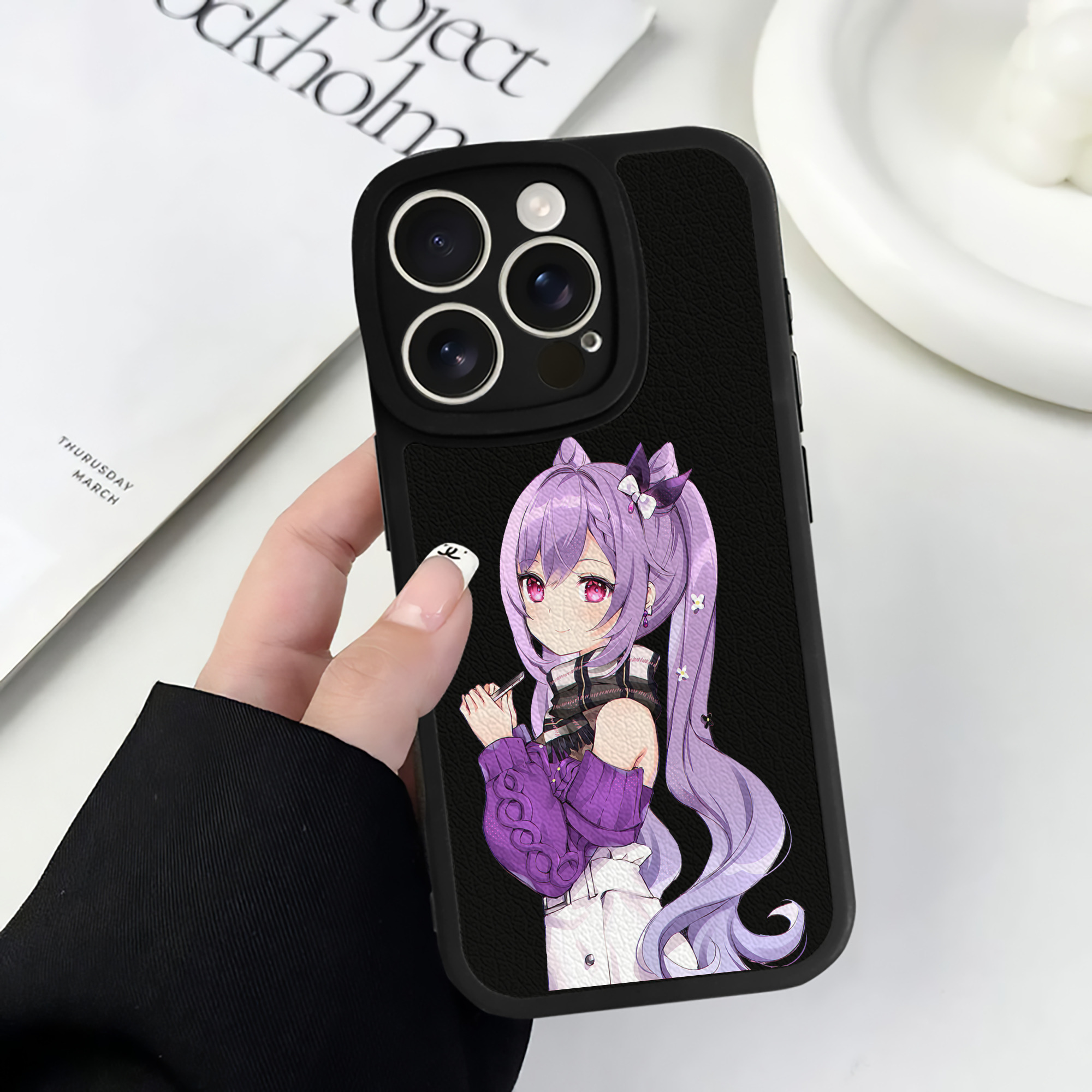 げんし神 刻晴 こくせい genshin Kokusei 【iPhone 16シリーズ対応】シリコンスマホケース（レザー調） 材質：シリコン